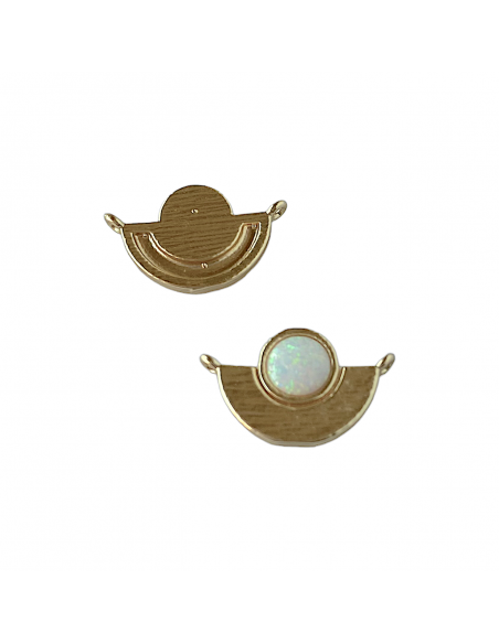 Charm connettore mezzaluna dorato con mezza perla bianca irridescente 12x6x2 mm, x 1