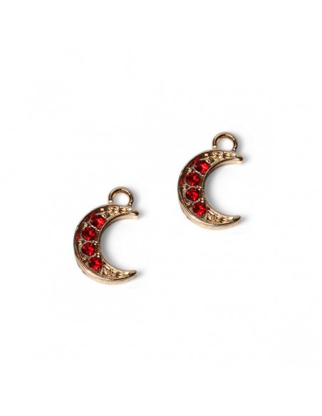 Coppia di piccoli Charms dorati luna con piccoli strass rossi 12x8 mm, una coppia