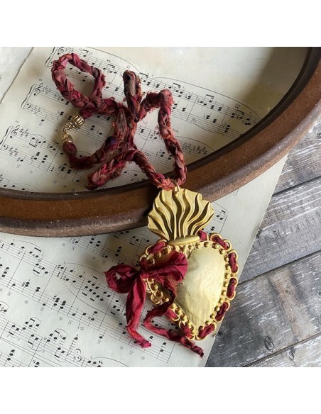Collana con grande cuore sacro "Red Passion"