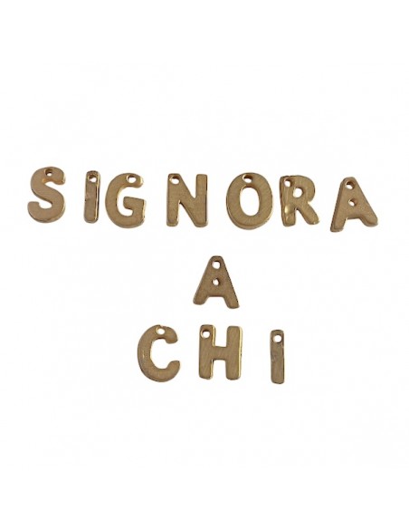 Collezione "Mantra Portatile", le frasi (im)possibili da indossare: "Signora a Chi"