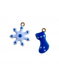 Confezione "Blu Snow" composta da 2 charms smaltati da un...