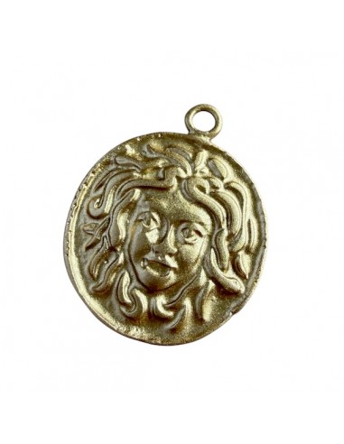 Charm medaglia dorata matt con volto Trinacria...