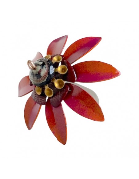 Charm "Le Bacche" di Koccode fatto a mano con perla in resina a goccia fango,fiori vintage prugna aranciati 47x42 mm, x 1