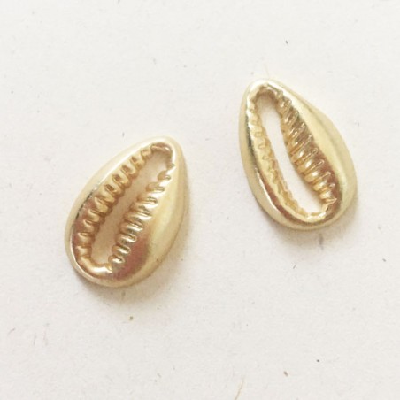 Charm in metallo piccola conchiglia dal retro piatto in oro vintage 18x10 mm, x 1
