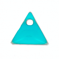 Charm triangolare smaltato turchese con rifiniture dorate...
