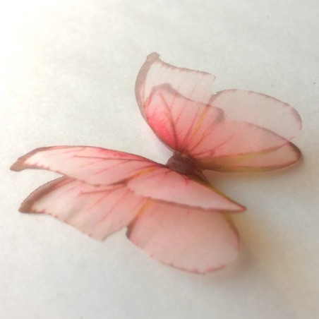 Farfalla in organza nei toni del rosa con doppie ali per un effetto tridimensionale 35x30 mm, x 1