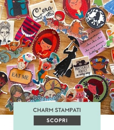 Charms stampati