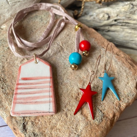Collana in nastro di seta "Les Cabine rouge de Plages"