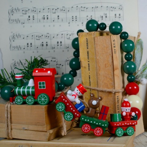 Collana in resina con trenino in legno "Little Christmas Train"