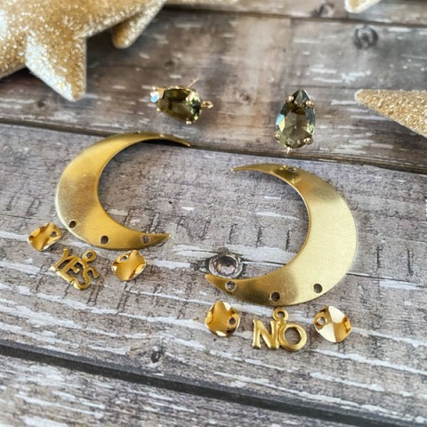 Orecchini con cristalli "Parlane con la luna"